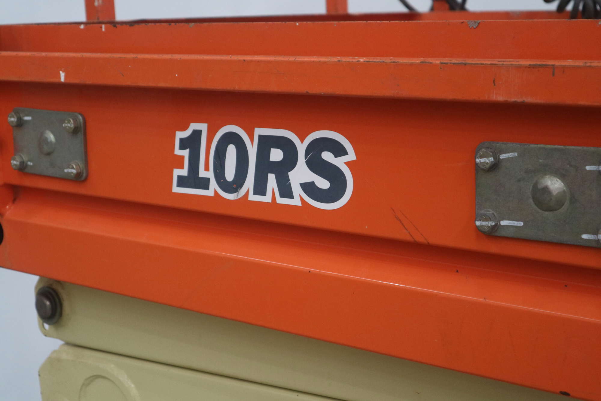 jlg_10rs_11-scaled.jpg