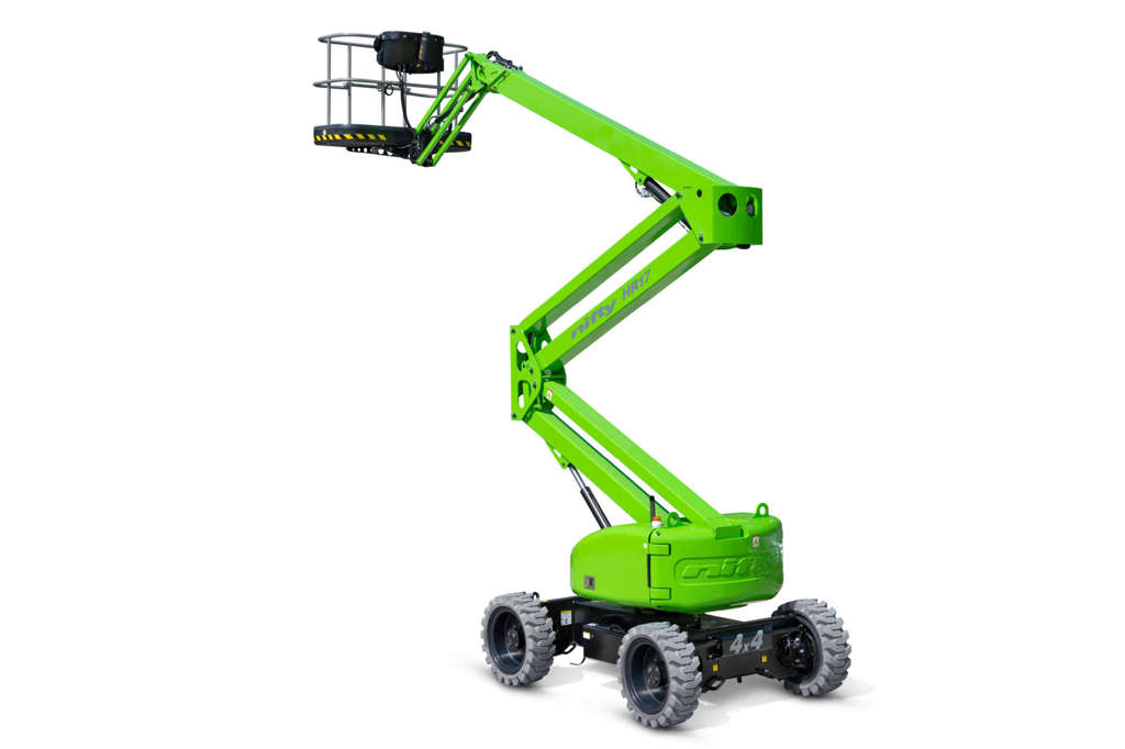 hr17-4x4-booms-up-scaled.jpg